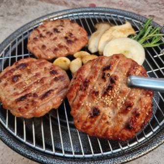 디에이치식품 떡갈비& 바베큐폭립 사진 2